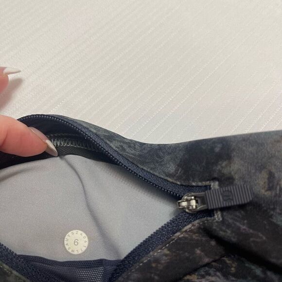 Lululemon Speed Up Luxtreme Leggings Pockets Size 6 - Picture 10 of 10